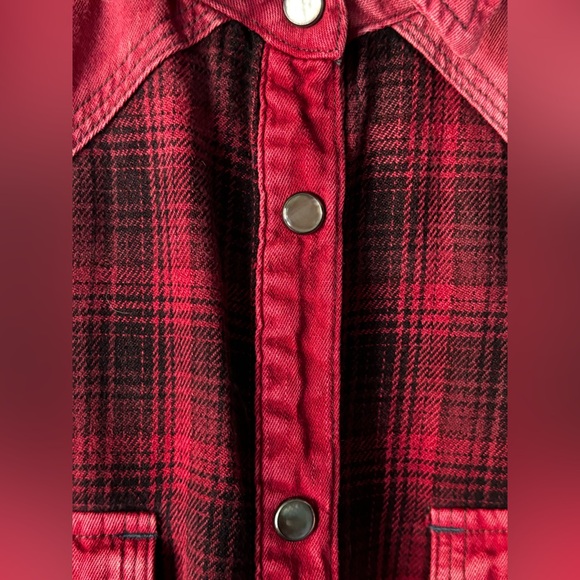 Overland | Plaid Snap Button Top w/ Floral Embroidery | Red | XS - Picture 11 of 12